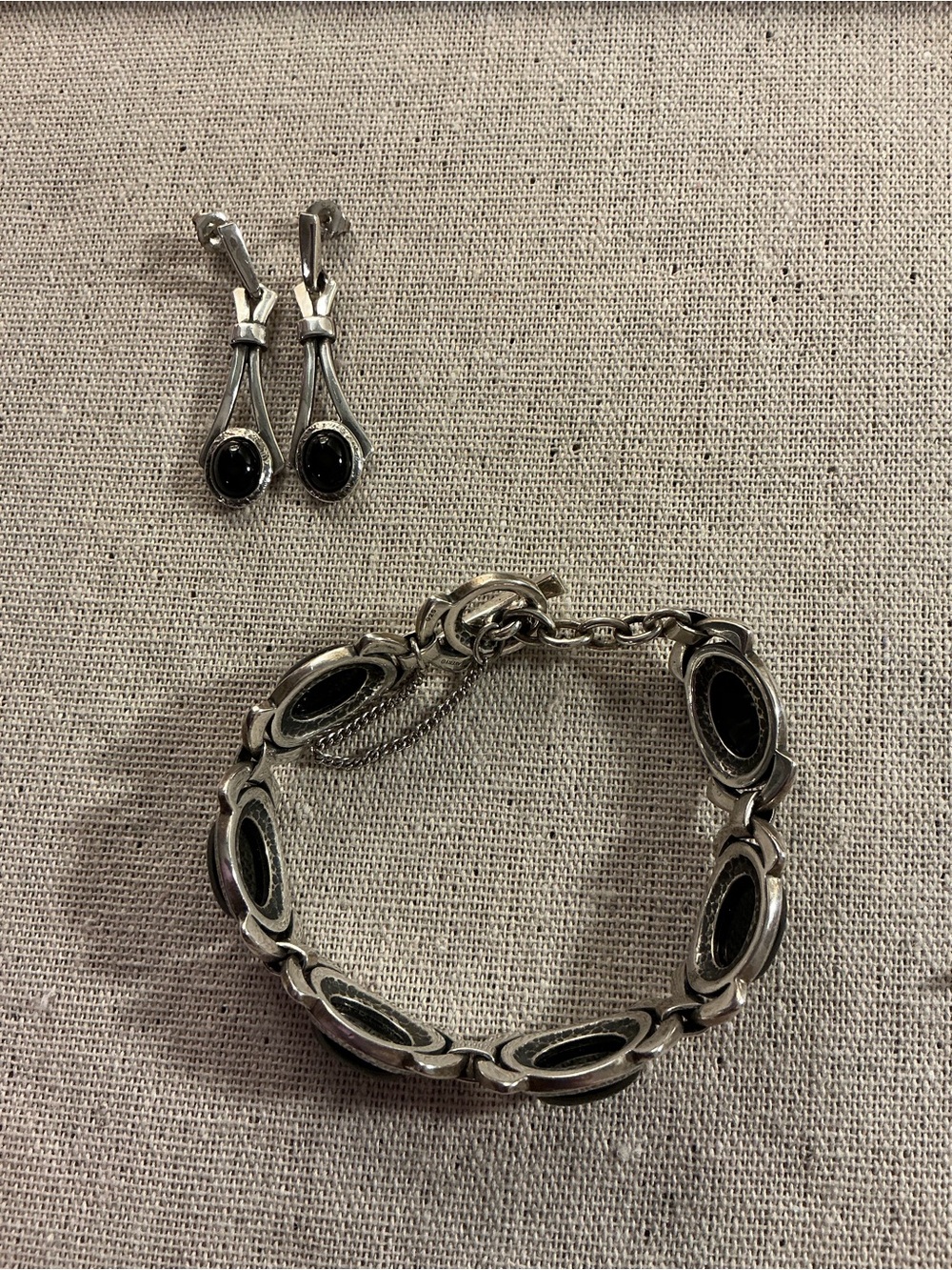 Retired James Avery Piedra Negra bracelet and earrings